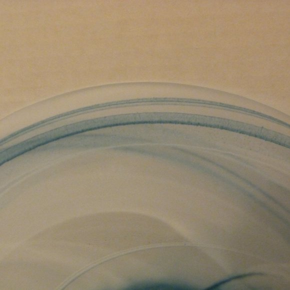 Artisan Ware Art Glass Ice Blue & White Swirl Design Serving Plate / Platter, - Picture 10 of 10
